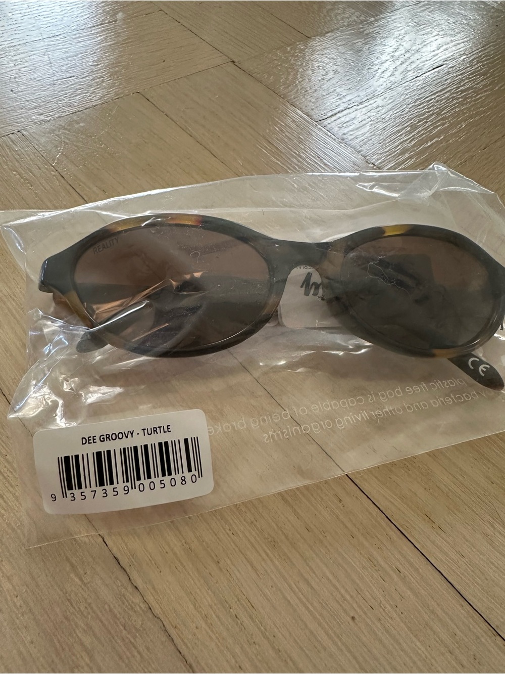 Reality Eyewear Dee Groovy Sunglasses Turtle Brown Tan NWT - Picture 3 of 5